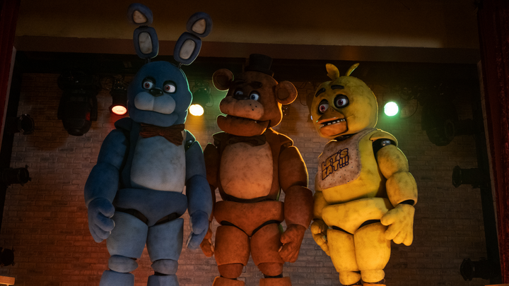 "Five Nights at Freddy’s": Cool practical effects can’t save this so-so movie